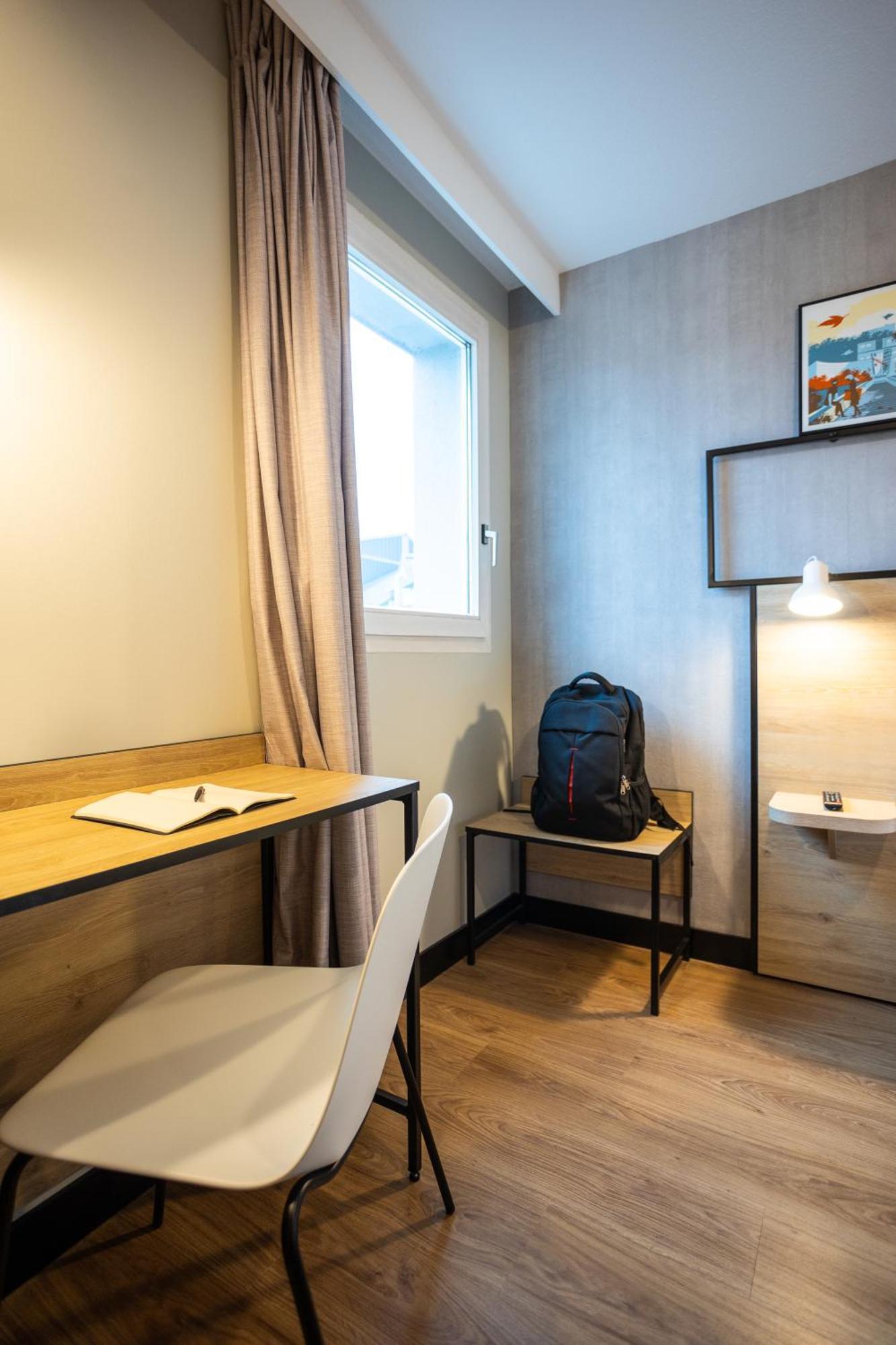 ไอบิส อ็องกูเลิม เหนือ Hotel Champniers  ภายนอก รูปภาพ
