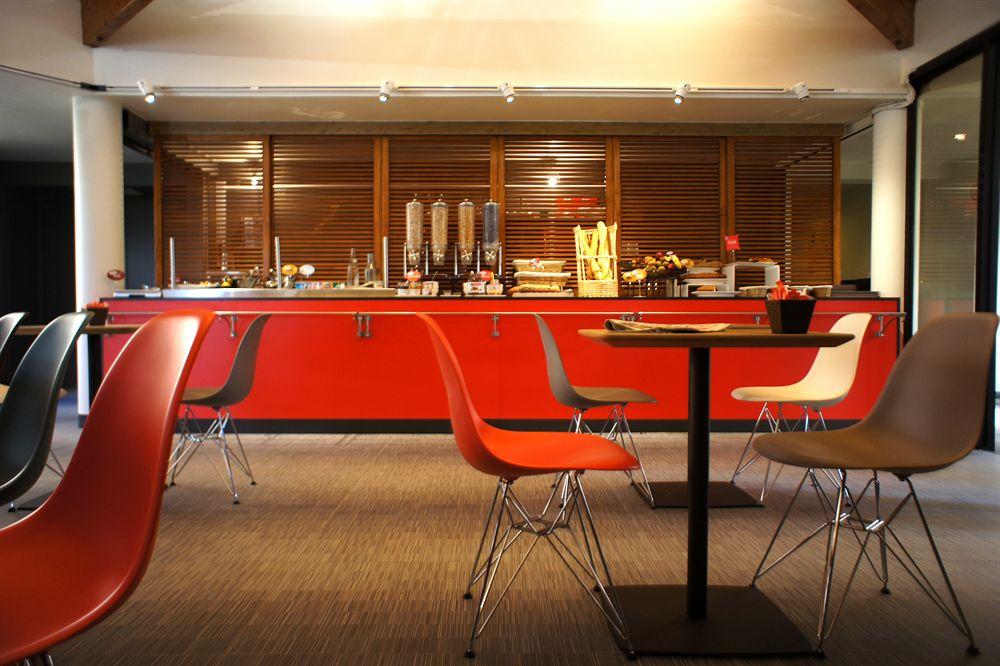 ไอบิส อ็องกูเลิม เหนือ Hotel Champniers  ภายนอก รูปภาพ